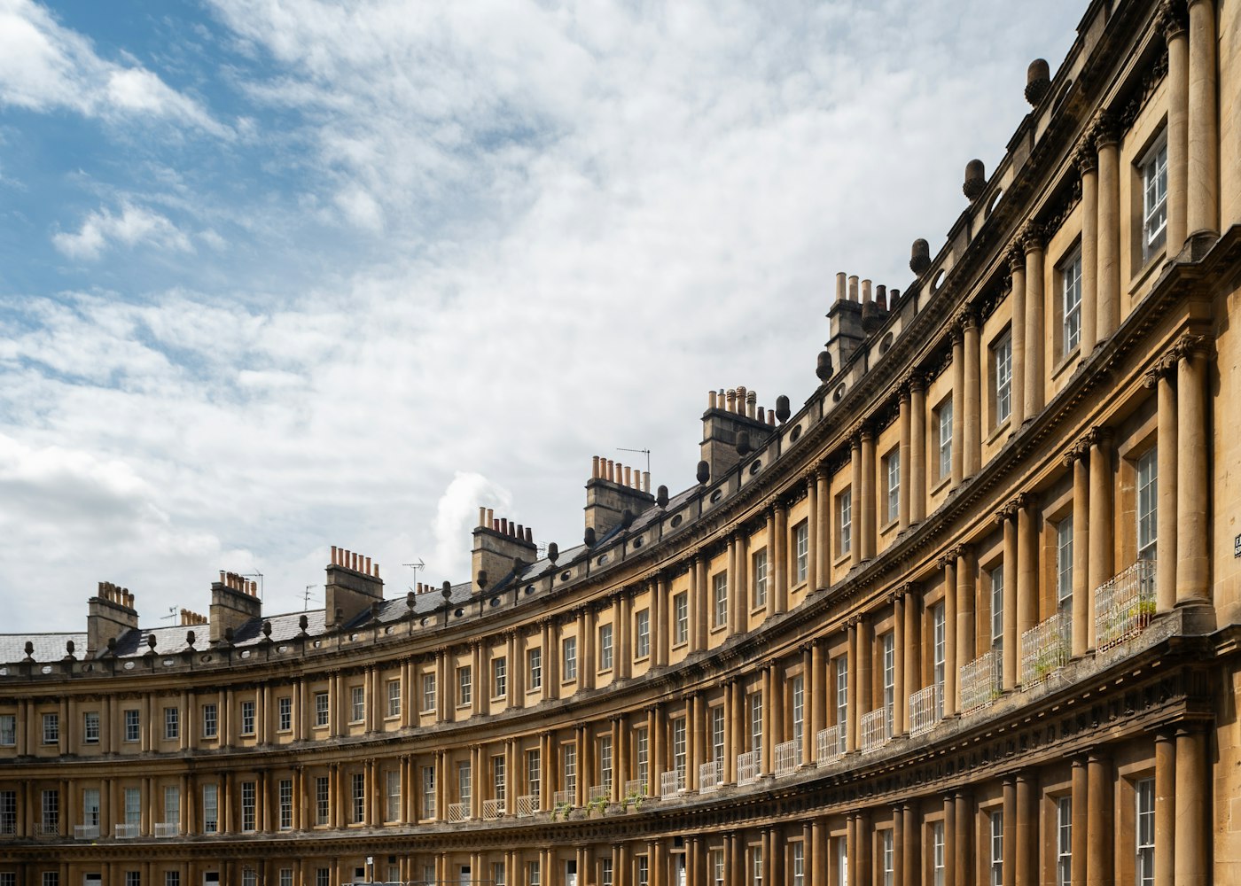 The sweeping Georgian terrace of the Royal Crescent in Bath